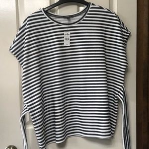 💞EXPRESS Striped Front Tie Wrap Shirt💞